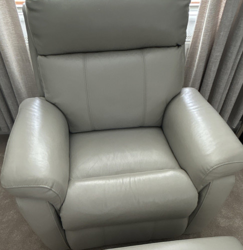 Dfs beige leather reclining - beige,