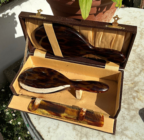 Vintage tortoiseshell effect - vintage, tortoiseshell-effect