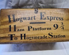Antique Vintage Style Hogwart
