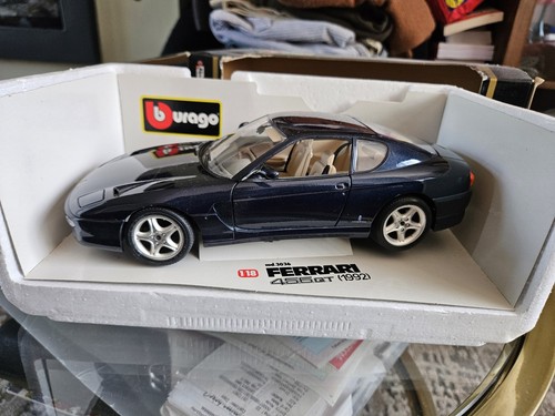 Burago die cast - die, 1/18