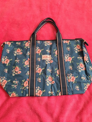 Cath kidston large navy floral - kidston,