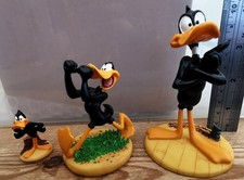 DAFFY DUCK LOONEY TUNES -