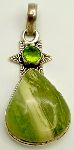 Large green stone pendant 925 - stone,