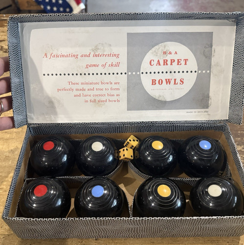 Carpet bowls set indoor - carpet,