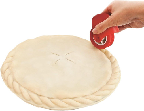 Pastry wheel decorator and - pastry,
