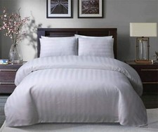 LUXURY STRIPE 300TC DUVET