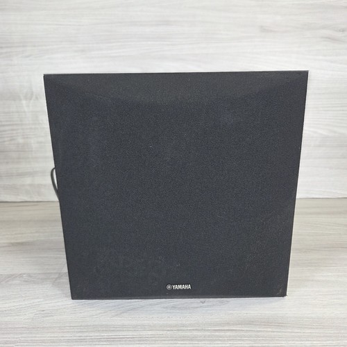 Yamaha sw050 powered - yamaha,