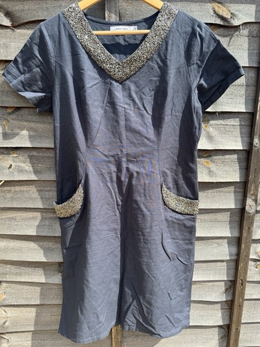 Alice collins beaded vneck - alice,