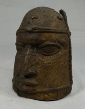 Benin bronze bust sculpter