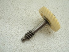 Yamaha AT1 125cc Enduro #5297 Oil Pump Driveshaft & Gear (A)