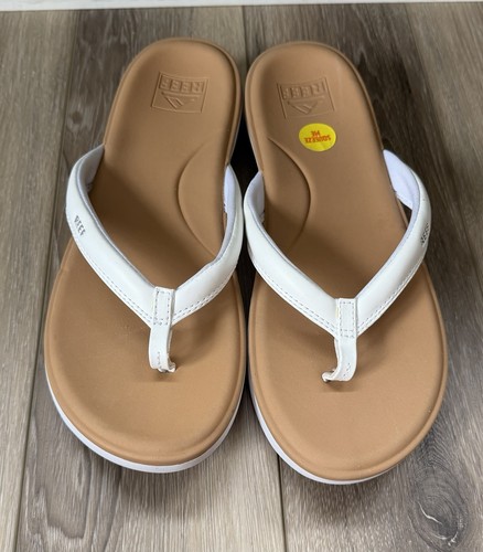 Nwt women size - nwt, reef