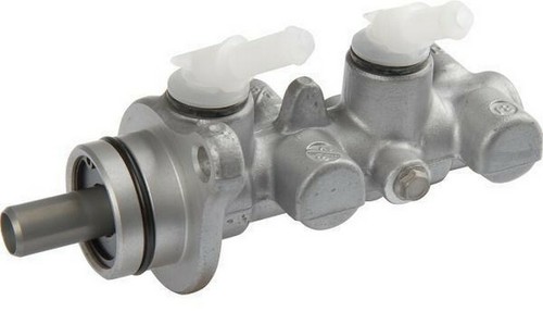 Brake master cylinder for - cylinder,