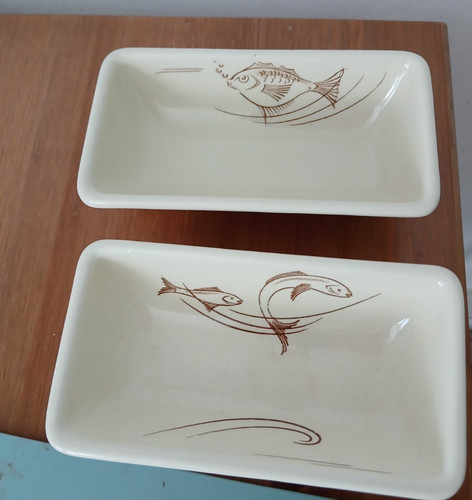 Grays pottery dish - dish, fishes