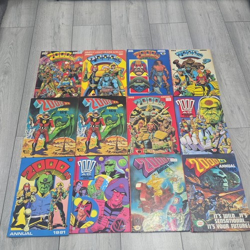 Vintage 2000 annuals books - vintage,