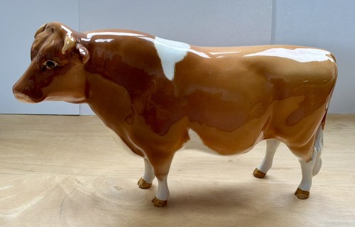 Beswick guernsey bull - guernsey,