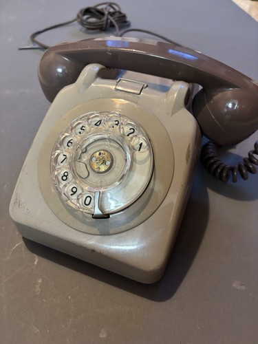 Antique corded phone - corded,