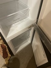 Russell Hobbs RH55LF142 142cm 5-Shelf Upright Larder Fridge - Black