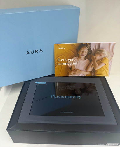 Aura digital photo frame - photo, frame-aura
