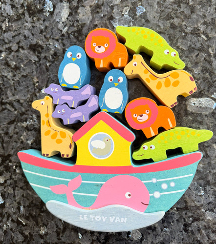 Toy van noah - le,