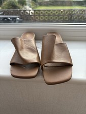 Tu Brown Heelled Sandles