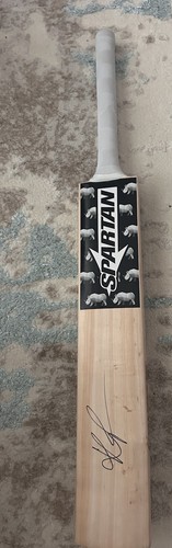 Kevin pietersen signed - kevin,
