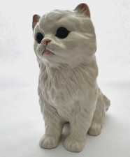 UNMARKED VINTAGE WHITE PERSIAN CAT / KITTEN - 19CM TALL - GLASS EYES FREE UK P&P