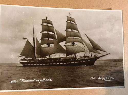Old beken cowes - old,