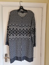 DESIGNER ST JOHN- Ladies Long Cardigan Size XL Navy/Grey/ Ivory- Cost Over £1000