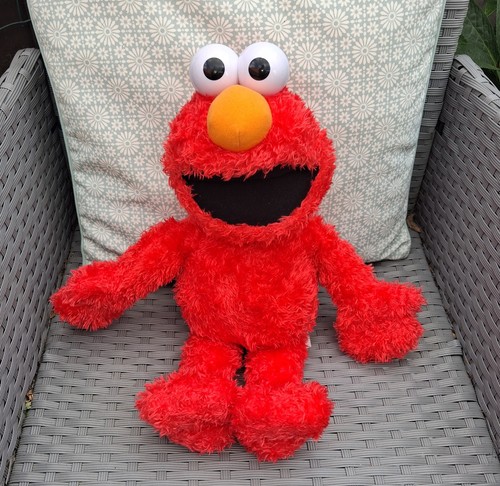 Tickle elmo laughing - tickle,