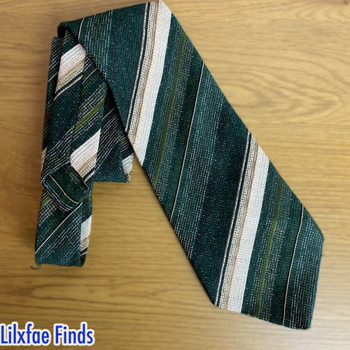 Vintage 1970s does - 1940s, green