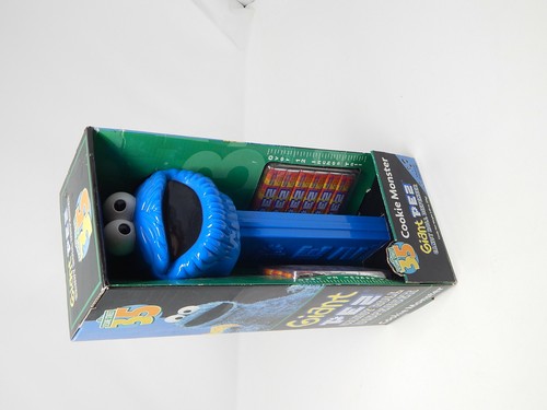 Sesame street cookie monster - sesame,