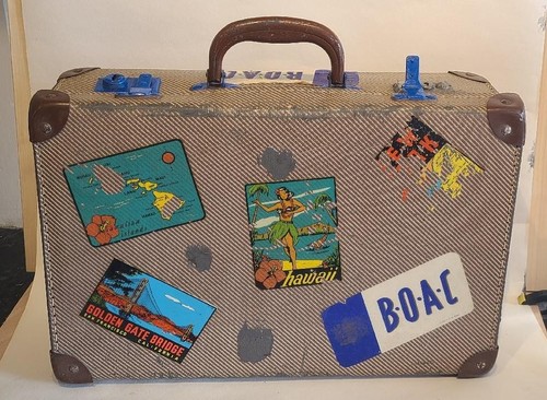 Vintage 1950 childs suitcase - vintage, 1950's