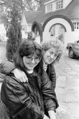 Noddy holder his wife - holder, leandra
