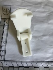 Caravan hob/worktop glass hold-up catch