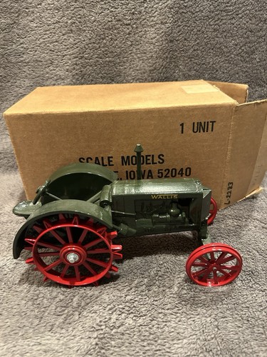 Ertl collector series 6 - collector,