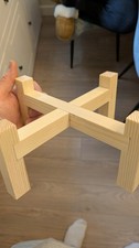 single raised dog bowl stand
