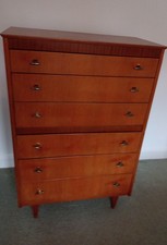 Vintage Mid Century Harris Lebus Chest Of Drawers. Solid wood. Oak veneer. 