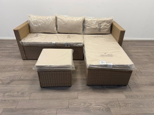 Natural rattan effect - 4, seater