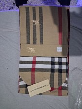 Mens Burberry Hat and Scarf