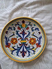 Deruta hand painted decorative plate. Italian ceramics