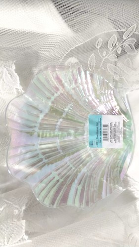 Shore living iridescent clam - iridescent,