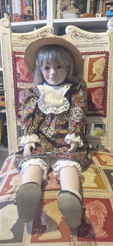 Alresford porcelain doll mary - porcelain,