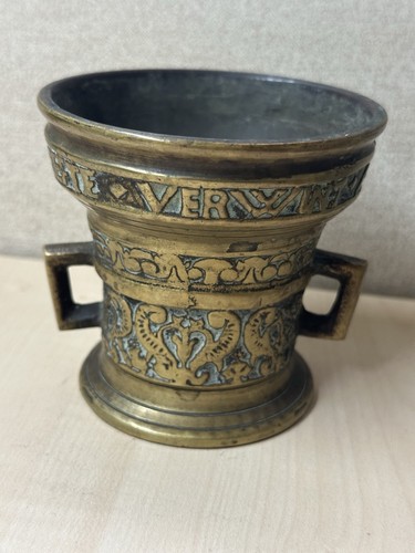 Antique bronze mortar - mortar, –