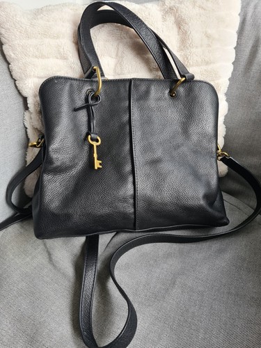 Fossil key per black - key-per, pebbled