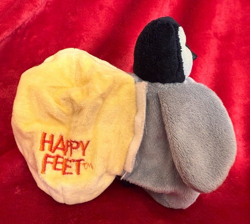 Happy feet hatching mumble - feet,