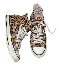 Converse Size 6 Hi Top Boots