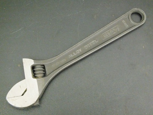 Vintage irega adjustable - 6",