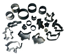 Biscuit Cutter Shape Maker Bundle Rusty Vintage Kitchenware Metal ra