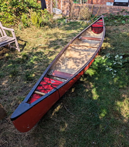 Fibreglass person canoe - 2, 15'