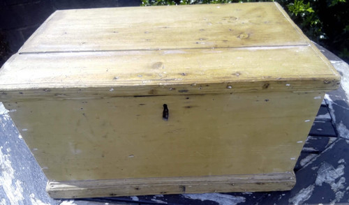 Vintage pine storage box - , chest